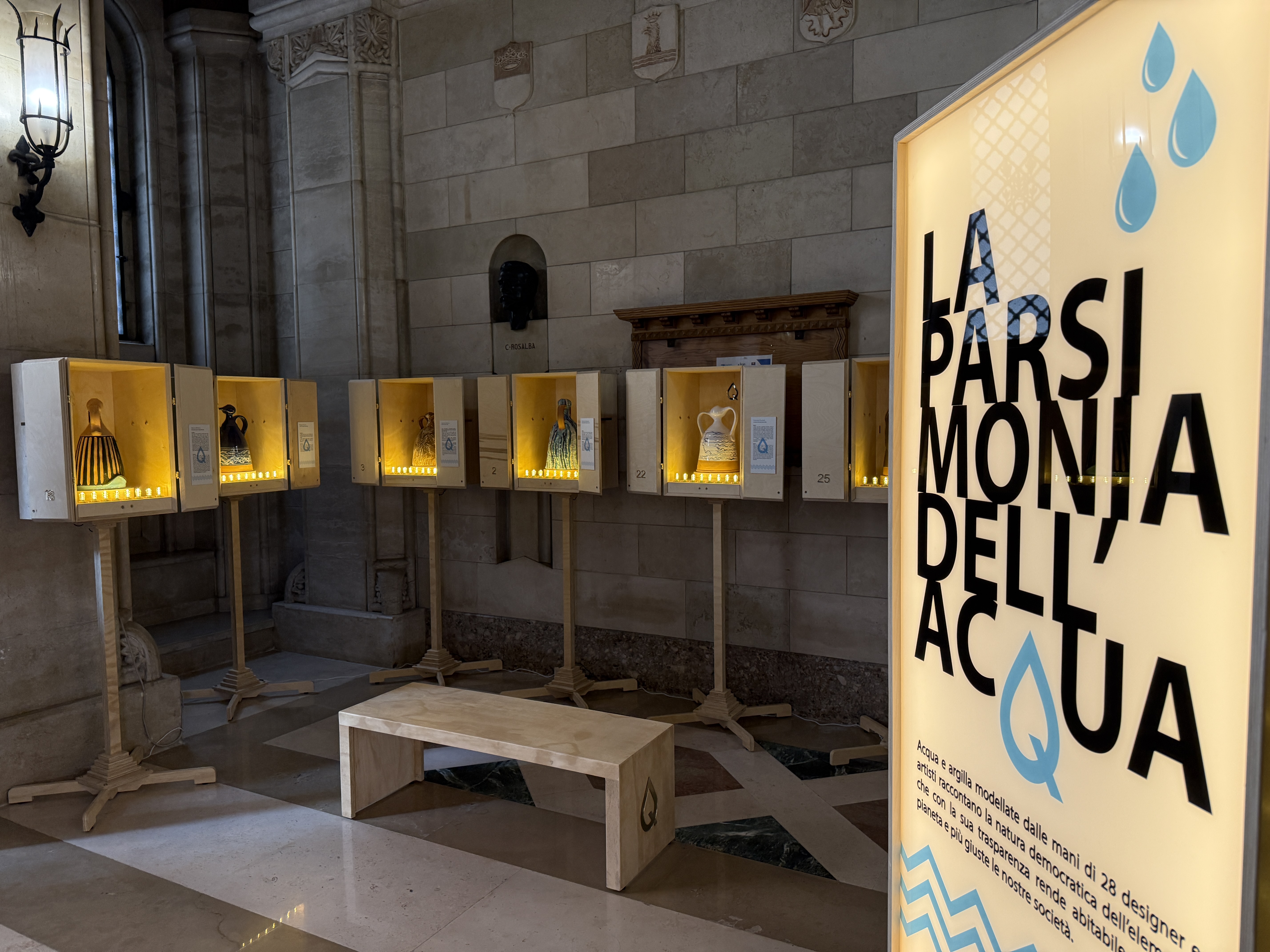 La parsimonia dell'acqua Header con immagine e testo