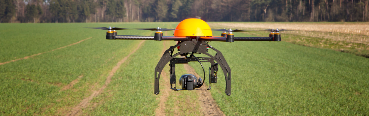 Header con immagine e testo