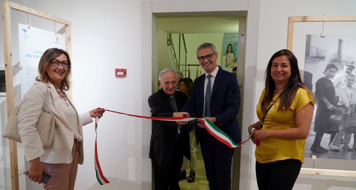 La fontana racconta ad Andria 