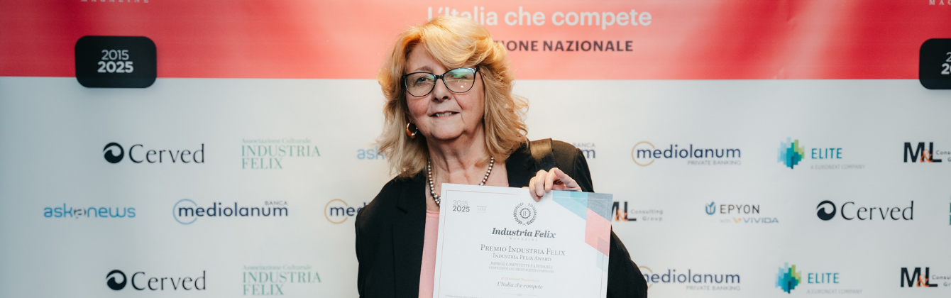 Dott.ssa Camilla Antola, Responsabile Area Contabilità e Bilanci di AQP durante il ritiro del Premio Felix 