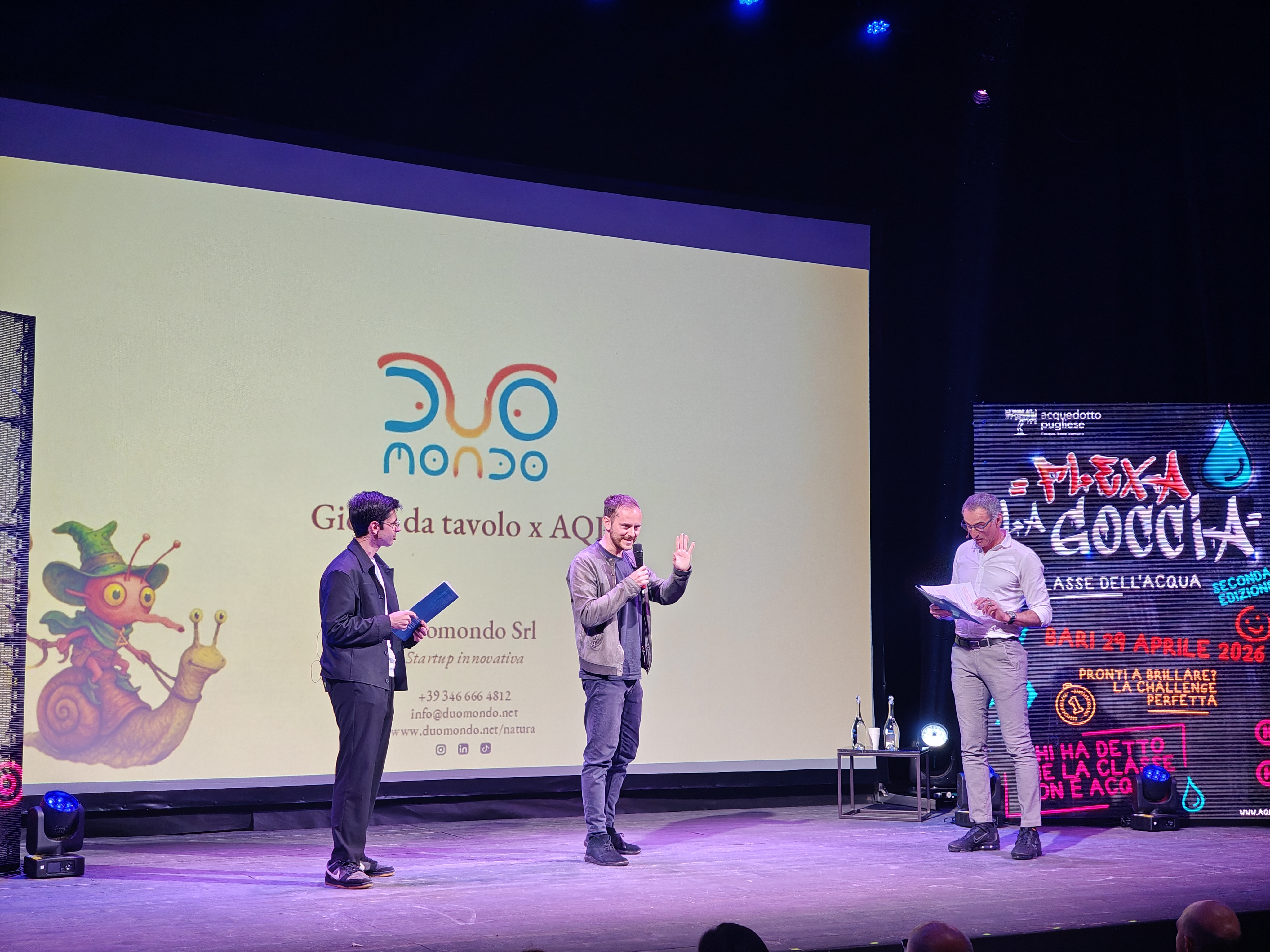 Alcuni ospiti della evento sul palco con Vito Palumbo e Nick Radogna 