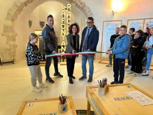 la fontana racconta vieste