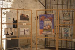 Foto che ritraggono fontane di vecchia epoca 