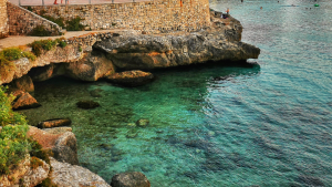 CS_Santa Maria al Bagno una foto della scogliera di santa maria al bagno